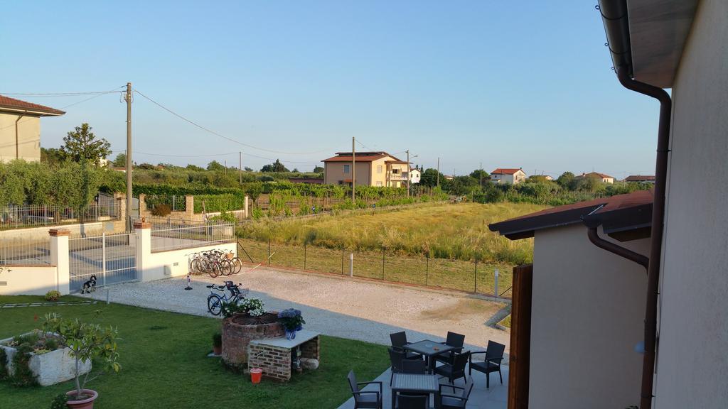 Ca Thomas Hotel Castelnuovo Magra Bagian luar foto