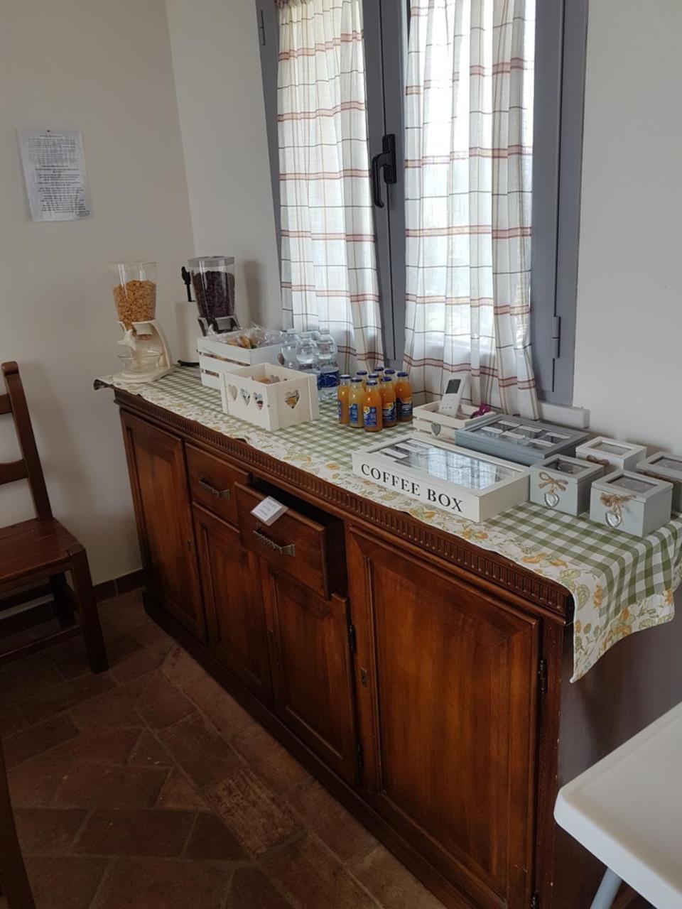 Ca Thomas Hotel Castelnuovo Magra Bagian luar foto